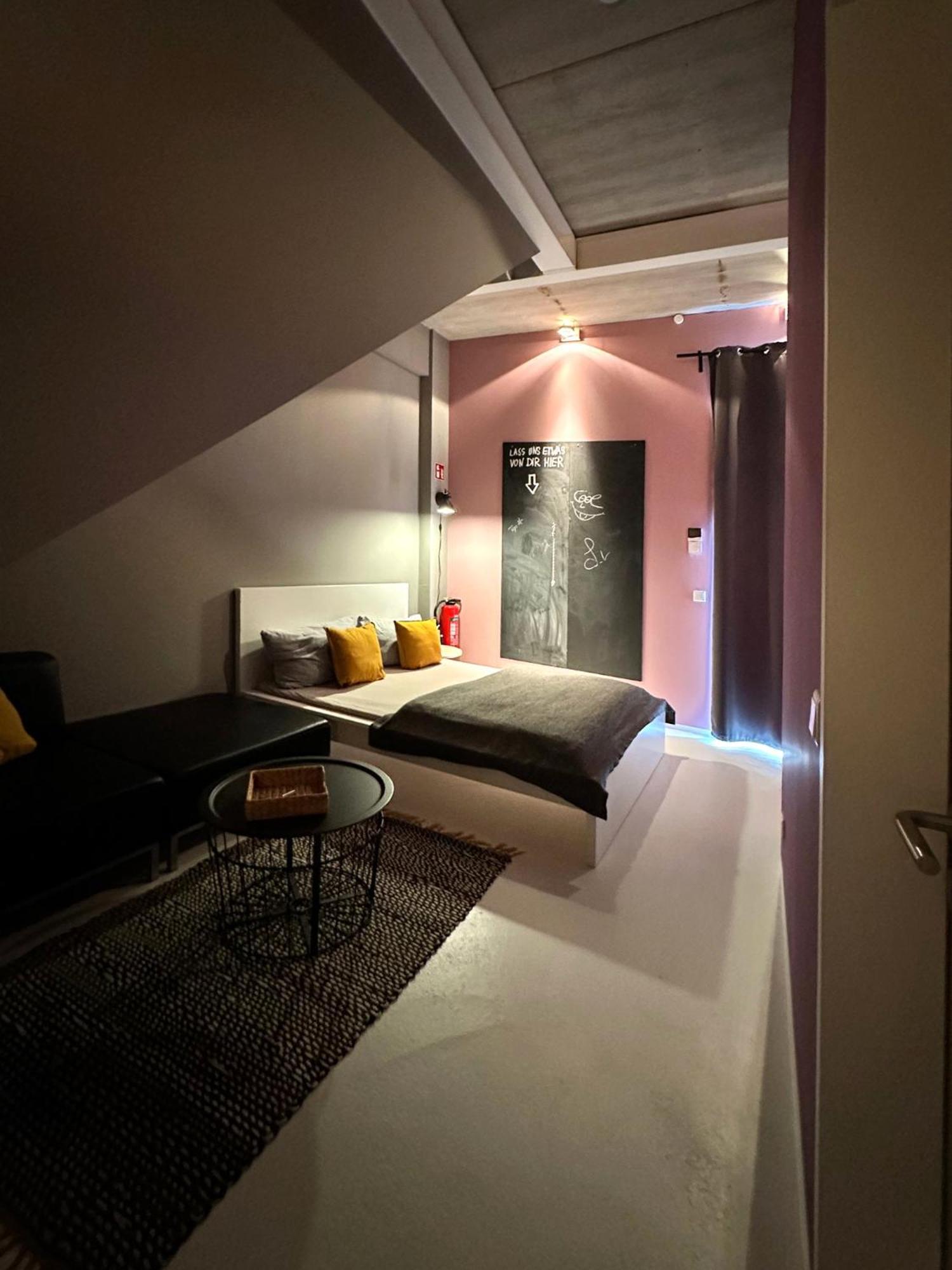 Guestroom By "Farbgestalt" Sarstedt Εξωτερικό φωτογραφία